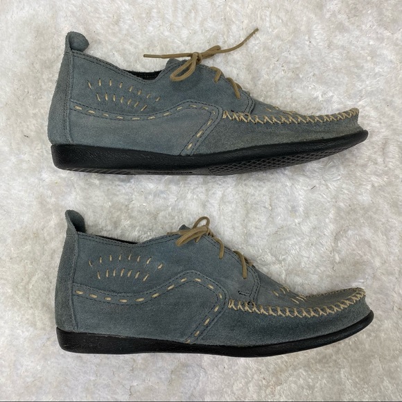 Minnetonka Womens Chukka Boot Moccasins Blue Suede Contrast Topstitching 11 - Picture 9 of 14